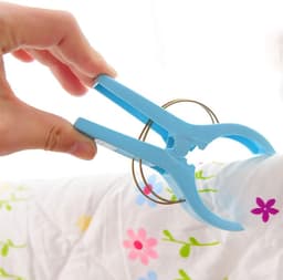 12 stuks Multifunctionele, sterke wasknijpers - valt niet gemakkelijk af - Bevestigingsclips voor zwembadafdekkingen - Droogclips voor dekbedden en lakens - 4,5*2 inch - Geschikt voor thuis, op reis en buiten drogen - Roze, blauw, paars en wit. — thumbnail 5