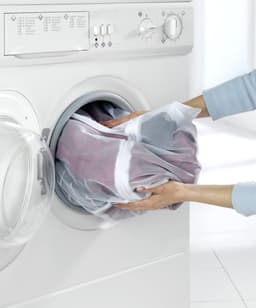 Wasnet, geschikt voor 3 kg kleding, waszak met ritssluiting voor de wasmachine, spaart fijne was, sokken & Co. bij elke wasbeurt, kookvast, van hoogwaardig polyester, 50 x 70 cm, wit — thumbnail 5