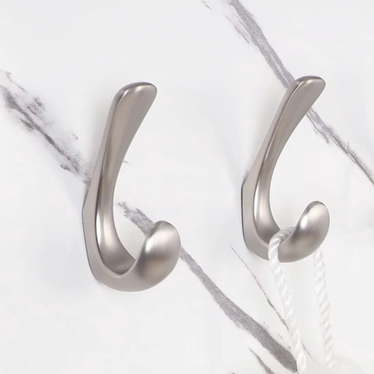 2-pack handdoekhaken voor badkamerwandmontage, materiaal geborsteld nikkel, geschikt voor handdoeken, badjassen en handdoekhaken, moderne handdoekhaken voor in de badkamer — afbeelding 1