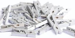 FSW-Products - Kleine Houten Mini Knijpers - 50 Stuks - Kaart Was Knijpertjes - Zilver - Foto Knijpers - Polaroid - Geboorte Wasknijpers - Kaartknijper — thumbnail 1
