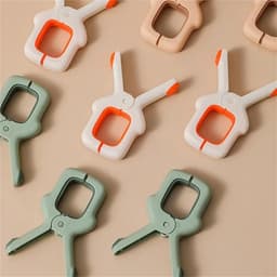 4 Stuks Windbestendige Kledingklemmen Grote Dekbedovertrekhangclips Strandhanddoek Plastic Herbruikbare Antislip Vastklemklemmen voor Kleding - Groen — thumbnail 2