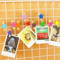 Dailygoods- Wasknijpers 50 Stuks - Sterren Houten Wasknijpers - Mini Clips - Kleurrijke Fotoclips - Ambachtelijke Decoratie - Afmetingen 3 x 0,4 cm - Decoratieclips — thumbnail 2