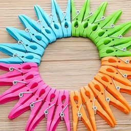 Set van 48 duurzame kunststof wasknijpers – extra sterk, windbestendig en zacht voor kleding en papier. — thumbnail 4