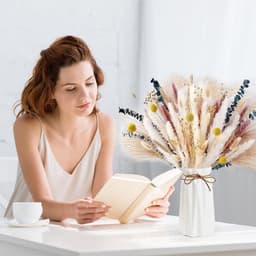 Gedroogde bloemen, woonkamerdecoratie, gedroogd pampasgras, decoratie — thumbnail 4