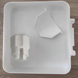 Lekbak wasmachine - set 6 stuks（2Waterbak + 2universele geleideschoep + 2moer）- 17,8 ×17,8 x 5cm - Lekbak voor Wasmachine en Vaatwasser - Vloerbescherming tegen waterschade - universele - wateropvangbak voor kelder, woning, camper - wit — thumbnail 3