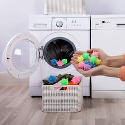 Wasballen, herbruikbare, milieuvriendelijke wasballen die klitten tegengaan. Effen en veelkleurige wasballen verbeteren de reinigingskracht van de wasmachine (15 stuks, kleuren willekeurig). — thumbnail 2
