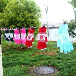 Draagbare Waslijn - 1-delige Reis-Waslijn - Verstelbare Uittrekbare Winddichte Lijn met 12 Klemmen en Antislip Gesp voor Kamperen en Reizen Kleding Drogen - Zwart — thumbnail 2