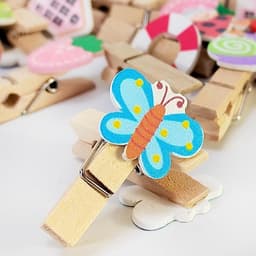 Schattige houten mini knijpers voor kinderen - 40 stuks voor foto-display, knutselen en decoratie — thumbnail 3