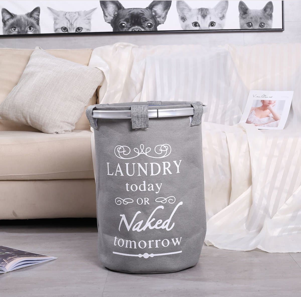 Ronde Wasmand met deksel - 50 L- Tekst LAUNDRY TODAY OR NAKED TOMORROW - Badkamer wasmand afsluitbaar - Waszak - Grijs — afbeelding 1