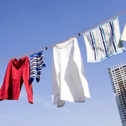 Uitrekbare 10 m draagbare kampeerwaslijn - antislip waslijn voor kamperen, reizen, hotel, tuin en balkon — thumbnail 5