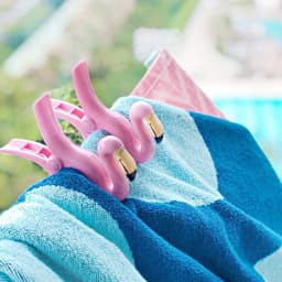Strandlaken clips - 4 stuks plastic haringen voor strandlaken - winddichte wasknijpers - dubbele dikte - Nieuwigheid dekbedclips - ligbedden, ligstoelen, zwembadstoelen - waslijn — thumbnail 4
