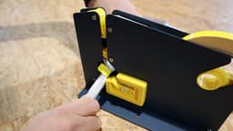 Zaksluiter met Metalen Frame - Inclusief 4 Rollen Groen - Sluit Zakken tot 12 mm — thumbnail 5