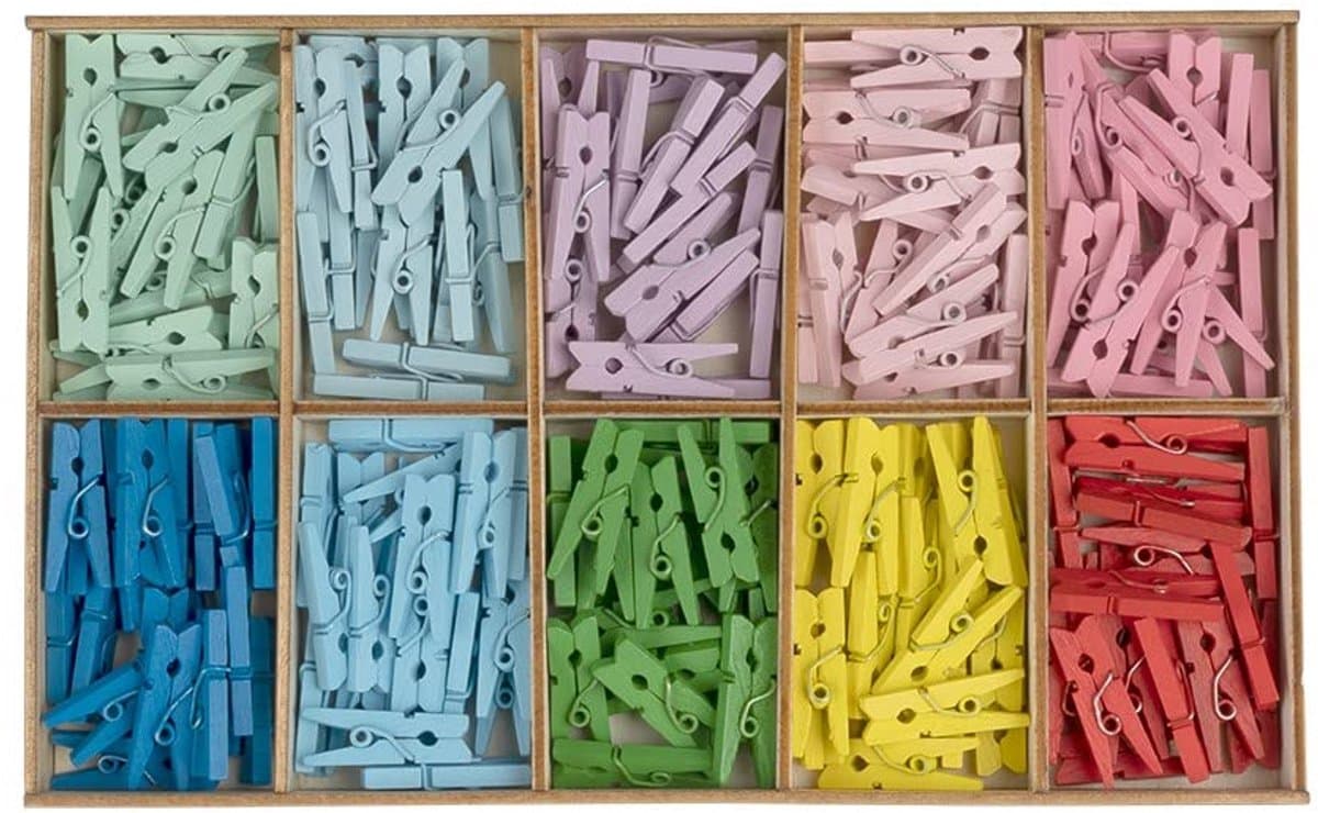 mit Herz Mini-houten knijpers, 200 stuks, kleine wasknijpers, 2,5 cm hoog, voor foto's op koord, fotowand, adventskalender, vlaggetjesslinger, geldgeschenken, decoratie voor Kerstmis, 10 kleuren — afbeelding 1
