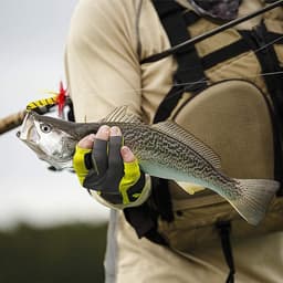 Droge en natte vliegen assortiment met waterdichte doos voor forel — thumbnail 3