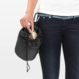 Grote Organizer voor Kledingknijpers met Haakjes voor Binnen en Buiten - Zwart, Handige Opbergoplossing voor Kledingaccessoires en Tuinbenodigdheden — thumbnail 4