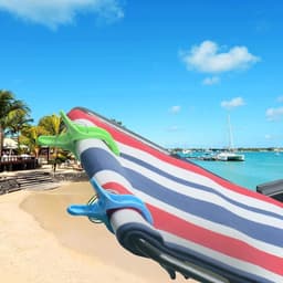 6-stuks Grote wasknijper - Plastic wasknijper - Strandhanddoekklem - Dekenklem - 16x9,5 cm - Multifunctioneel - Winddicht en draagbaar - Geschikt voor het vastzetten van strandhanddoeken, dekens, handdoeken, tapijten, enz. - Blauw — thumbnail 3
