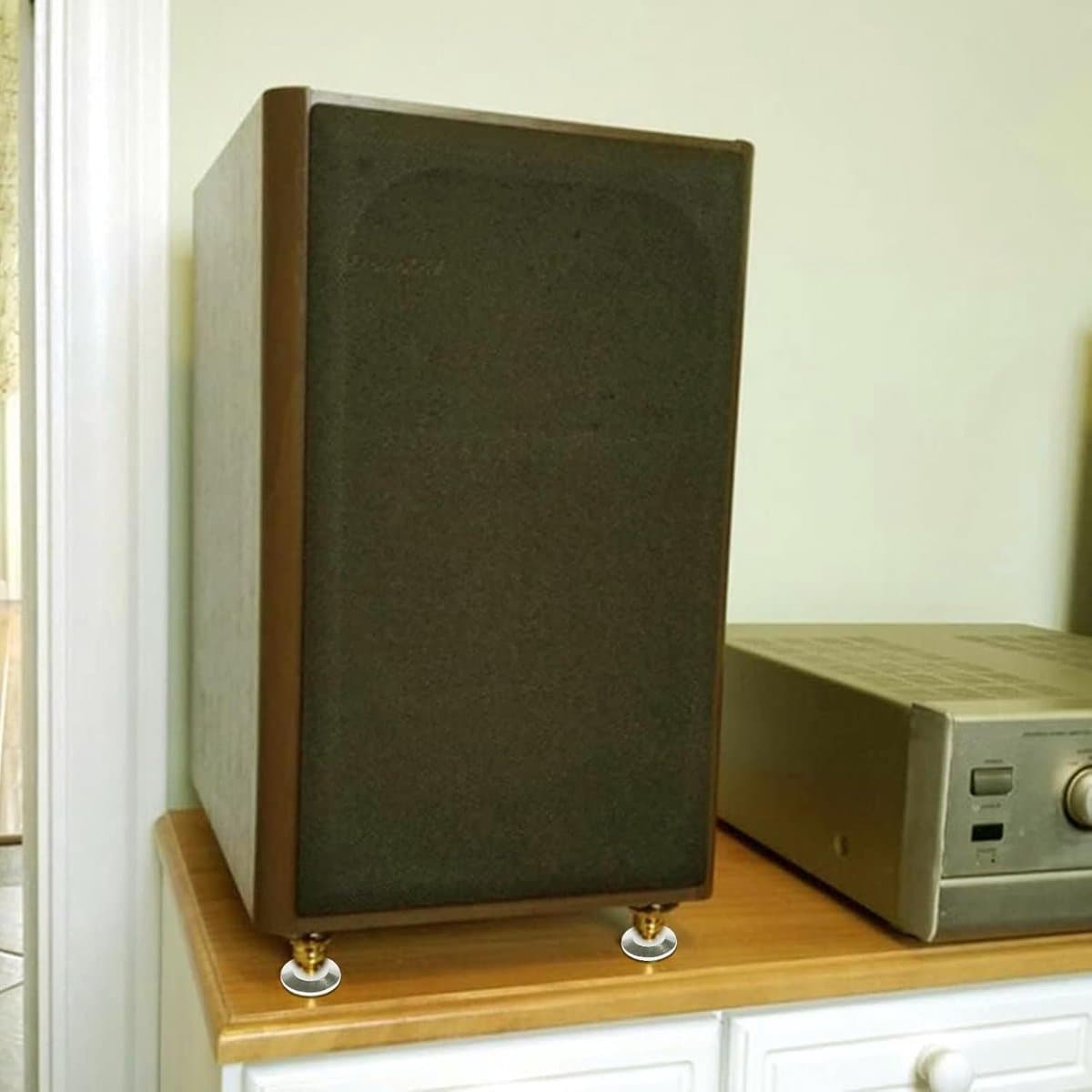 Subwoofer isolatiemat - Geluiddemper audio - Verbeter geluidskwaliteit - Minimaliseert trillingen - 0.5 x 2.5 cm - Zilver wit — afbeelding 1