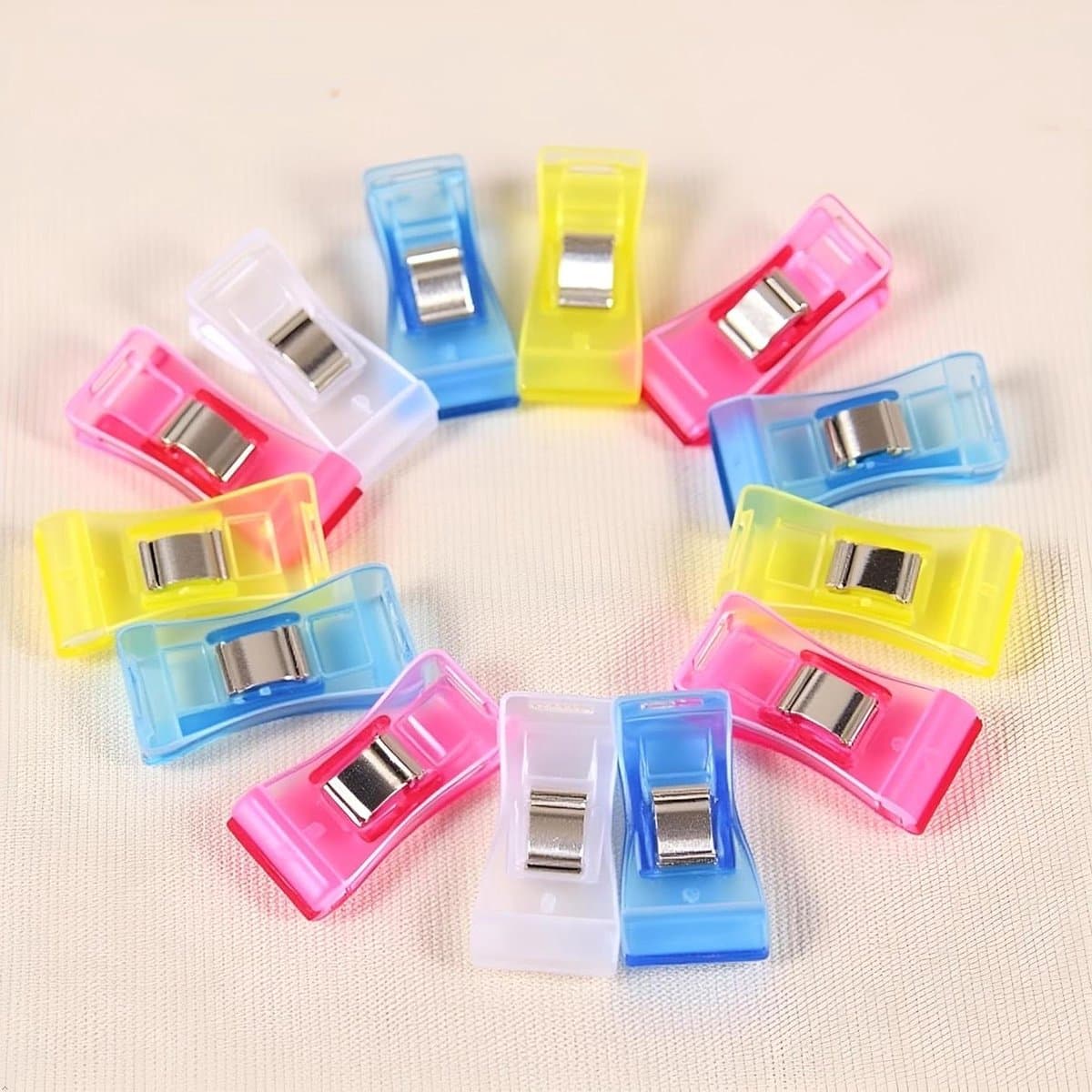 20 Stuks Multicolor Naaiclips Quilten Clips Stof Quilten Craft Gereedschap Multifunctionele Plastic Clips voor Naaien Binding, Naaien Benodigdheden Crafting Gereedschap DIY Hemming Linialen, Quilten — afbeelding 1