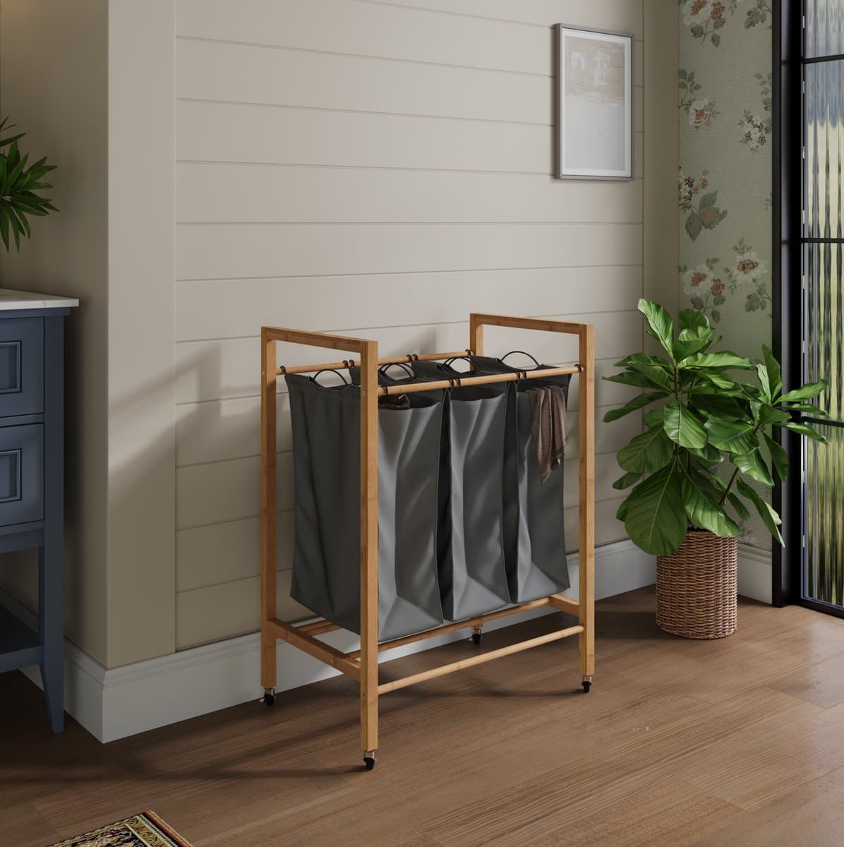 MIVRAY Wasmand – 90 Liter 3 Vakken Met Wielen – 83 x 60 x 40 cm – Bamboe – Houtskool En Naturel – Uitneembare Waszak — afbeelding 1