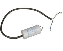 UNIVERSEEL - CONDENSATOR ELECTROL.MET DRAAD 6 µF 450 V -