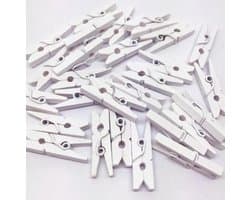 Kleine houten mini knijpers - 50 STUKS - Wit - Knijpertjes - Fotoknijpers - Geboorte wasknijpers - 2.5 CM - Kaartknijpers - Foto knijpers - Knijper om foto's aan op te hangen - Fotohouder - Knijpers - Wasknijpers - Kerstkaart hangers - Polaroid — afbeelding 1