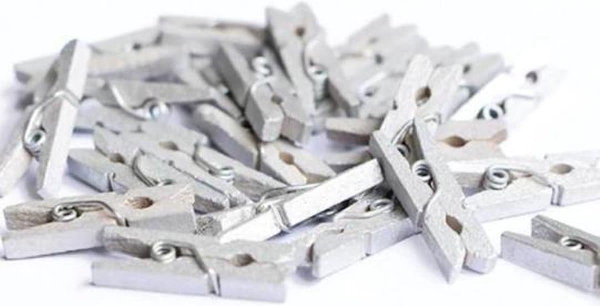 FSW-Products - Kleine Houten Mini Knijpers - 50 Stuks - Kaart Was Knijpertjes - Zilver - Foto Knijpers - Polaroid - Geboorte Wasknijpers - Kaartknijper — afbeelding 1