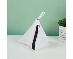 Mini waszakjes van mesh - 2 stuks - 14 cm x 15 cm - voor het machinaal wassen van delicate kledingstukken zoals bh's, ondergoed en panty's. Ideaal voor thuis en op reis.