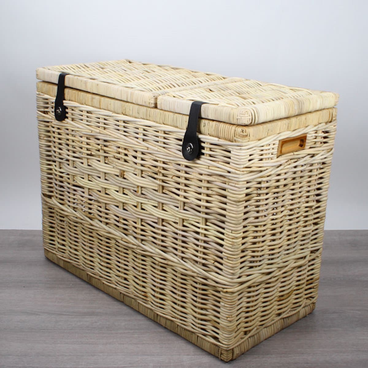 Migo Styling - Wasmand - 3 vakken - Naturel -Met deksel - 85x40xH65 - Riet - Rotan - Trio — afbeelding 1