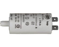 UNIVERSEEL - CONDENSATOR 5 µF 450 V -