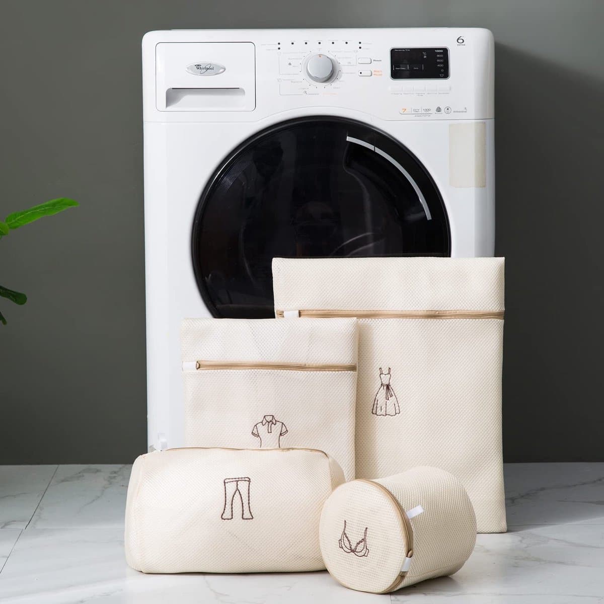 Dailygoods- Waszakken Set van 4 - Dubbel Laags - Zakken met Rits - Kledingbescherming - Duurzaam Gaas - Geschikt voor Delicate Was - Wasnetten — afbeelding 1