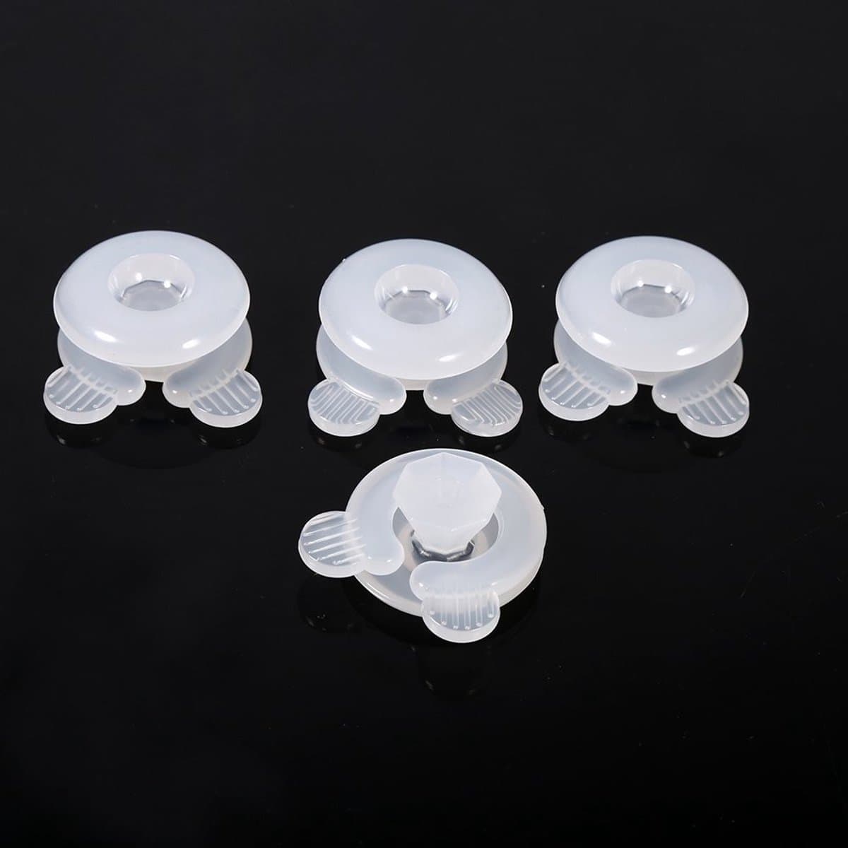 Dailygoods- Bedlinnen Set 4 Stuks - Bedlinnen Clips - Hoogwaardige Kunststof - Robuust en Duurzaam - Eenvoudig te Gebruiken - Voor Dekbed - Beddengoed — afbeelding 1